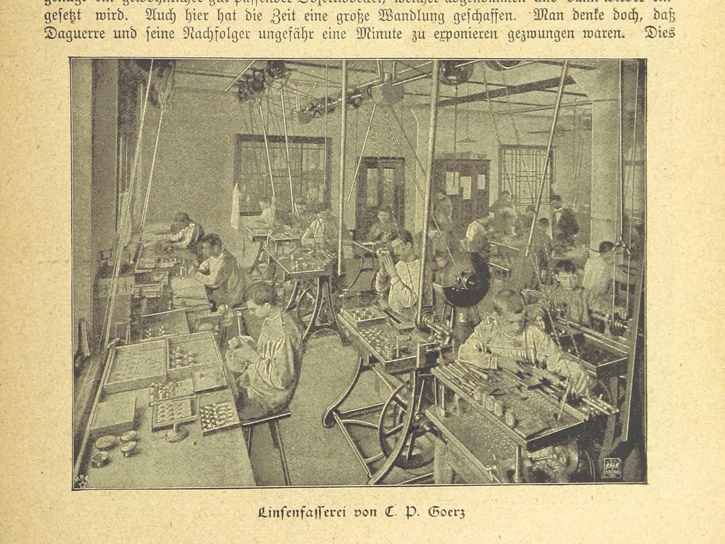 An illustration from Hundert Jahre in Wort und Bild. Eine Kulturgeschichte des XIX. Jahrhunderts herausgegeben von Dr. S. Stefan. Mit 800 Text-Illustrationen, etc, 1899, leaf 341