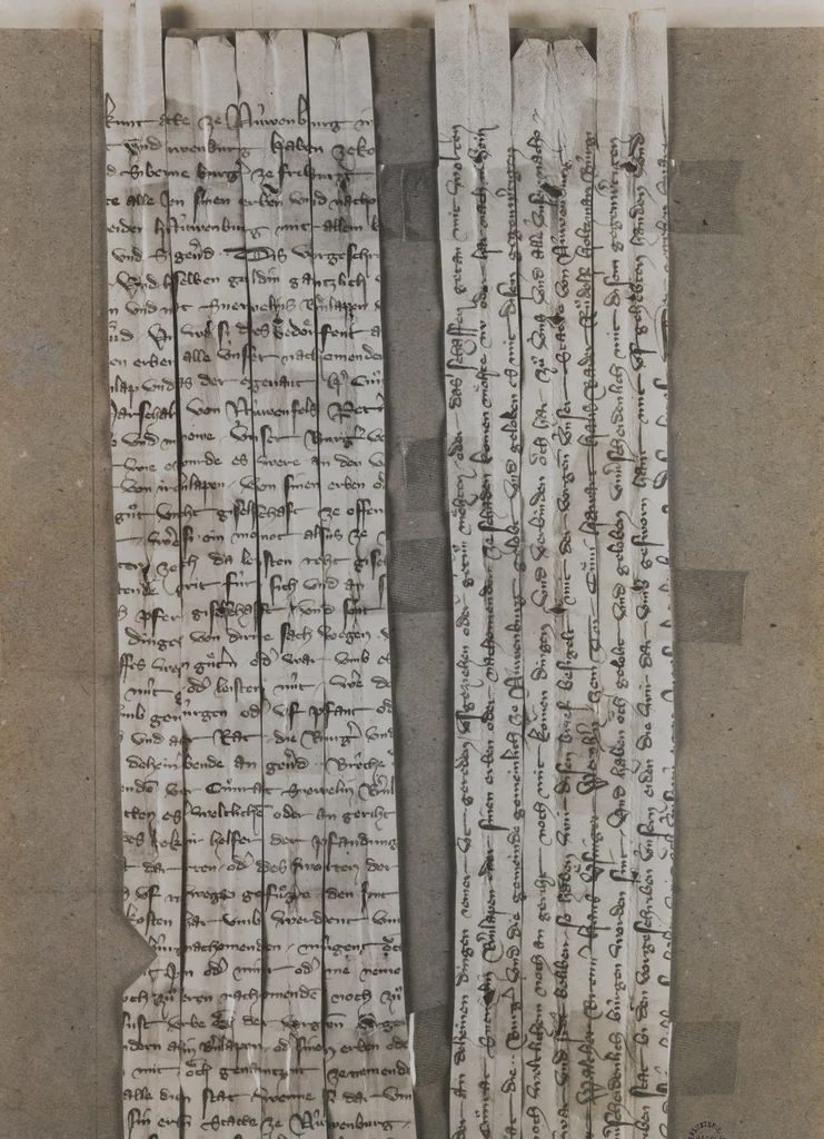 An illustration from Nycolaus de Lyra; Jacobus de Cessolis, 1392, leaf 287