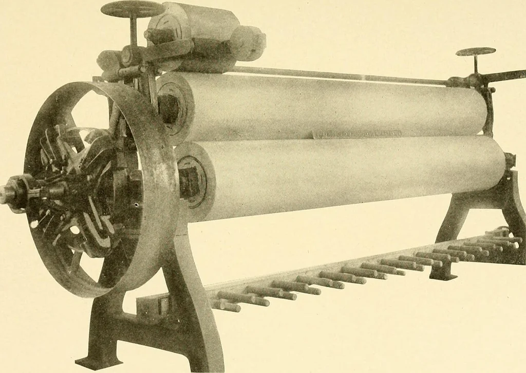 An illustration from Cyclopedia of textile work : a general reference library on cotton, woollen and worsted yarn manufacture, weaving, designing, chemistry and dyeing, finishing, knitting, and allied subjects, 1907, leaf 89