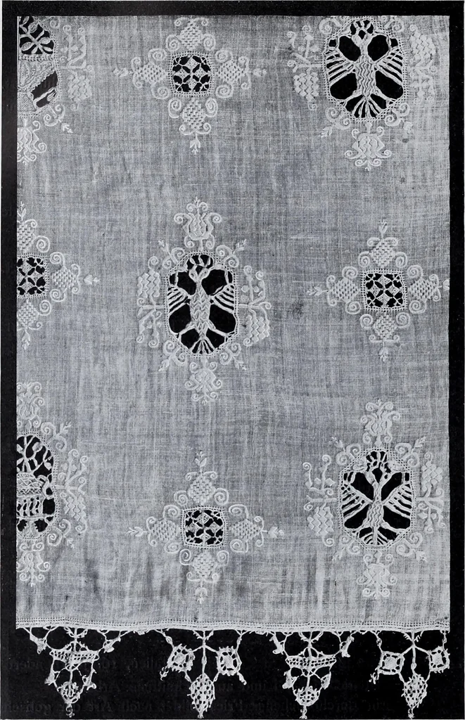 An illustration from Textilsammlung Iklé Katalog. Industrie- u. Gewerbemuseum St. Gallen, 1908, 1908, leaf 85