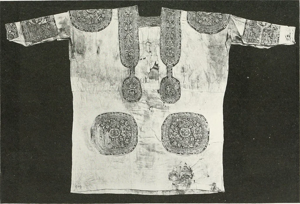 An illustration from Catalogue of textiles from burying-grounds in Egypt, 1920, leaf 128