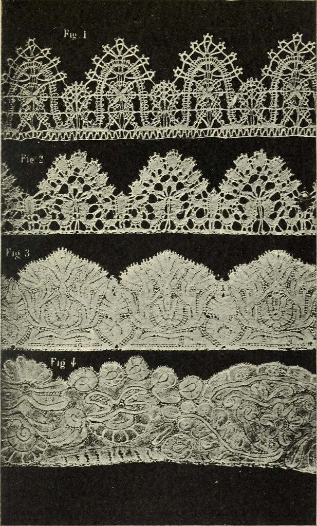 An illustration from Le poinct de France et les centres dentelliers au XVIIe et au XVIIIe siècles; ouvrage orné de quarante-trois illustrations, 1905, leaf 90