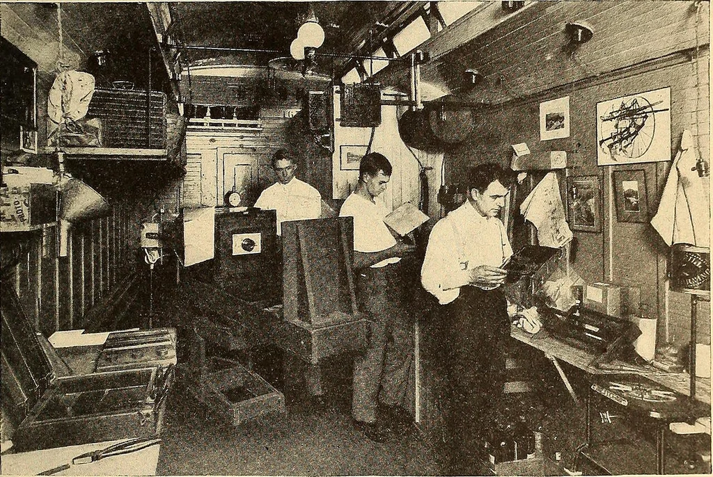 An illustration from Popular electricity magazine in plain English, 1912, leaf 688