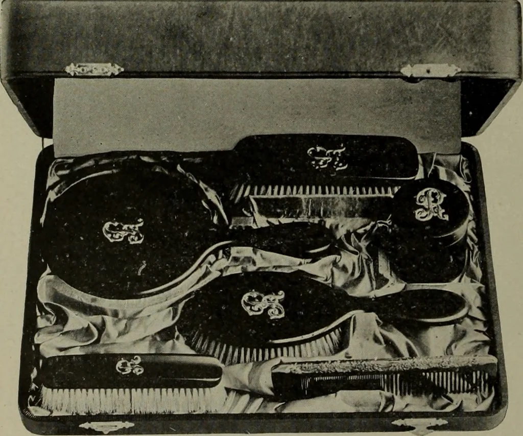 An illustration from 1905 catalogue : the gold and silversmiths, 1905, leaf 49