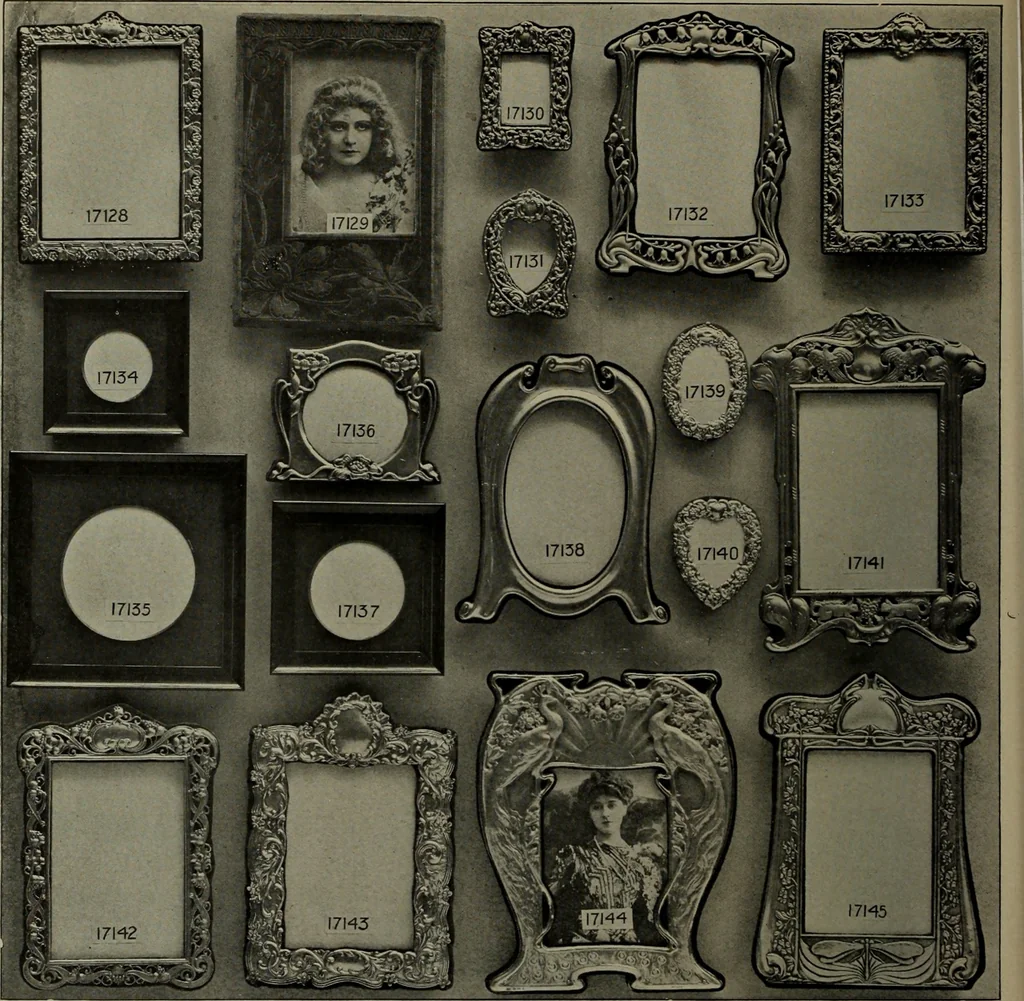 An illustration from 1905 catalogue : the gold and silversmiths, 1905, leaf 55