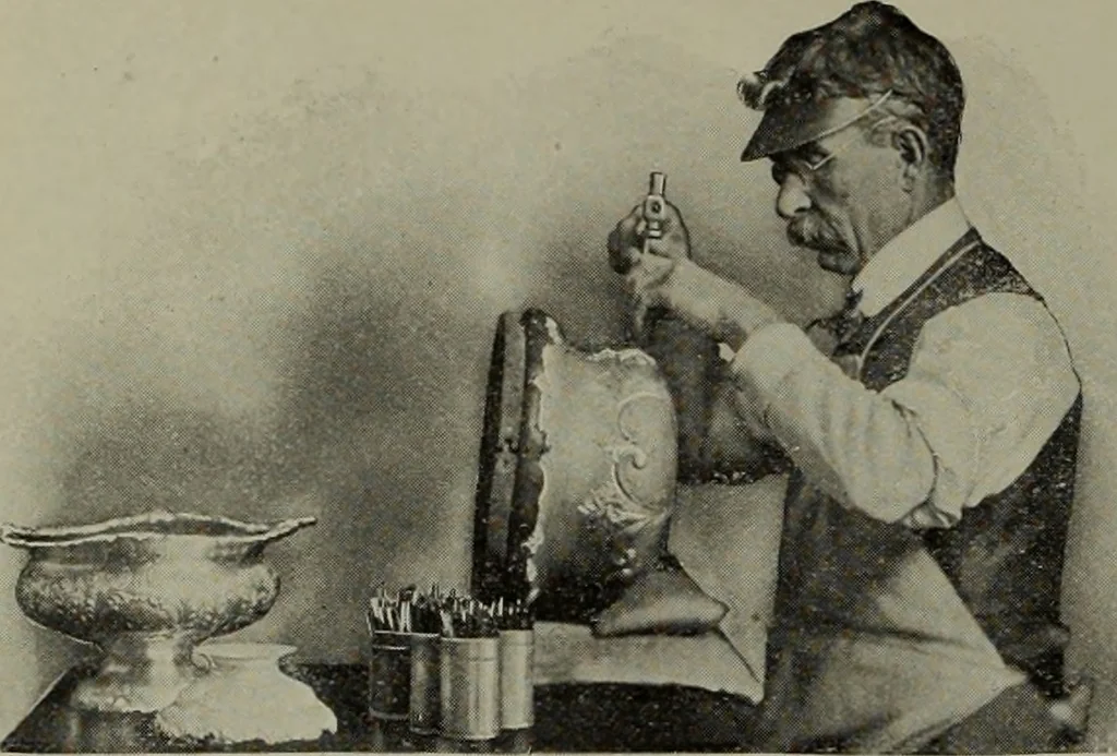 An illustration from 1905 catalogue : the gold and silversmiths, 1905, leaf 65