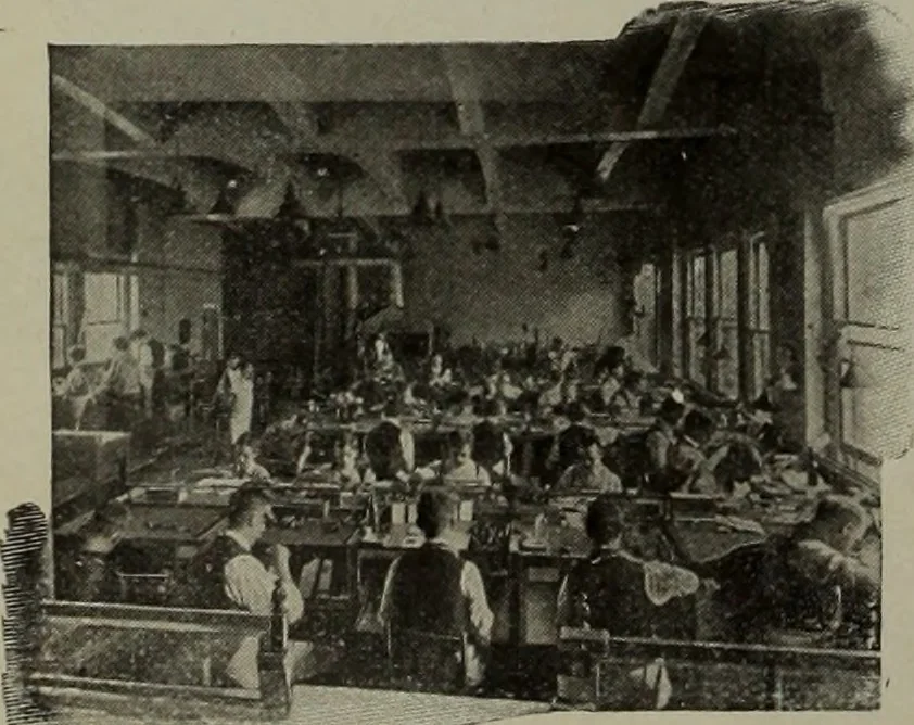 An illustration from 1905 catalogue : the gold and silversmiths, 1905, leaf 65