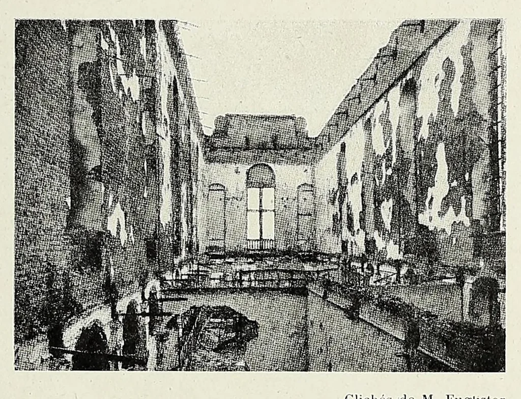 An illustration from 1914-1916. La guerre et les oeuvres d'art en Belgique, 1917, leaf 101