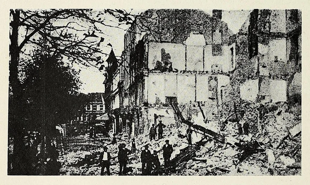 An illustration from 1914-1916. La guerre et les oeuvres d'art en Belgique, 1917, leaf 188