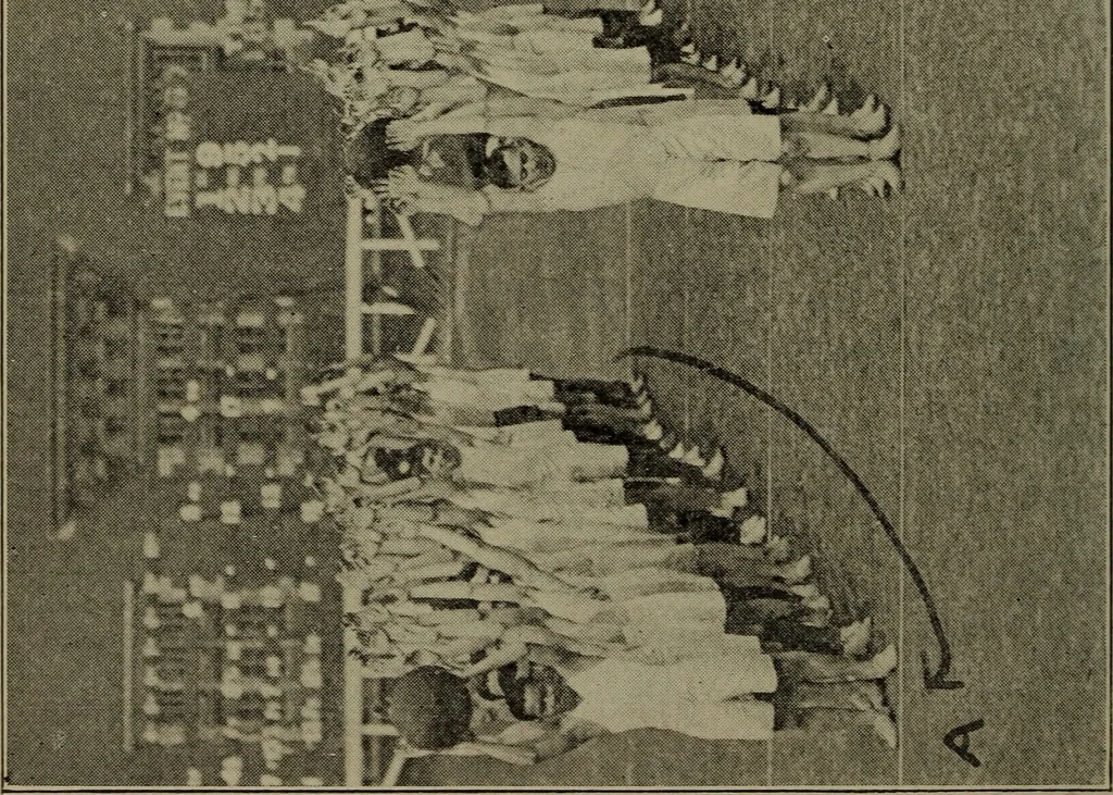 An illustration from 325 group contests for the army, navy, and school, 1918, leaf 55