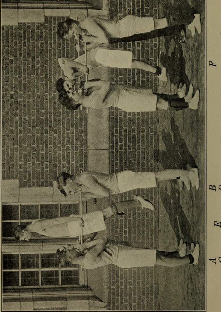 An illustration from 325 group contests for the army, navy, and school, 1918, leaf 99