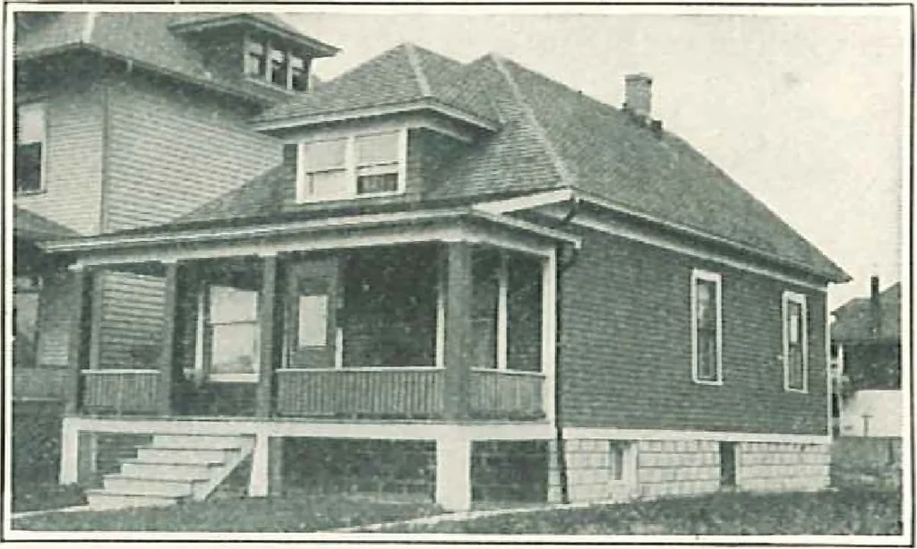 An illustration from Aladdin Houses 1915, 1915, leaf 107