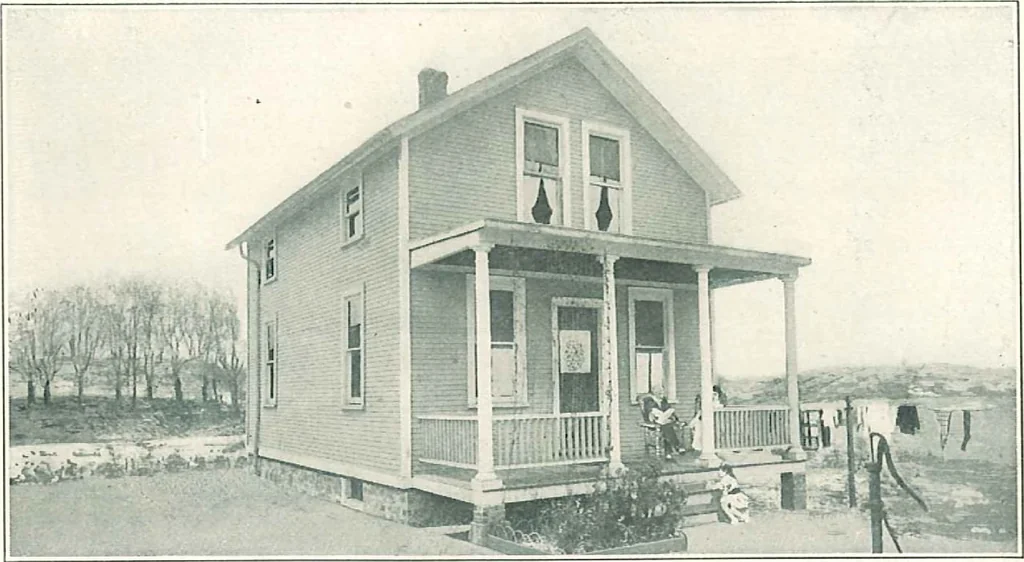 An illustration from Aladdin Houses 1915, 1915, leaf 29