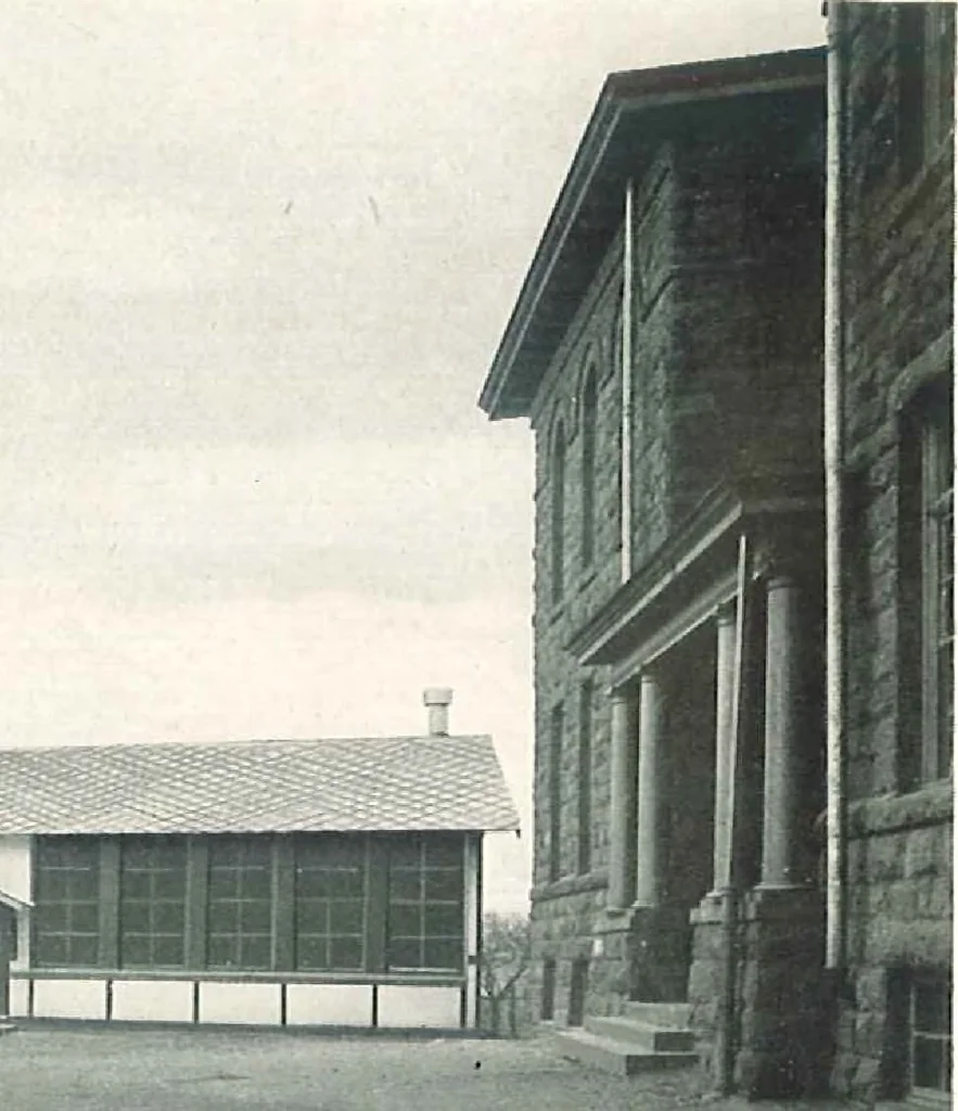 An illustration from Ambler Asbestos Building Lumber, 1922, leaf 31