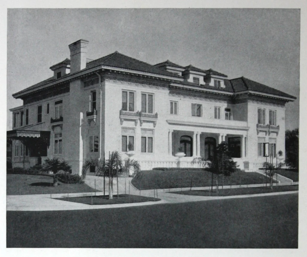 An illustration from Bay State waterproofings., 1925, leaf 15
