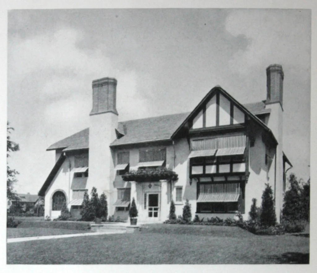 An illustration from Bay State waterproofings., 1925, leaf 7