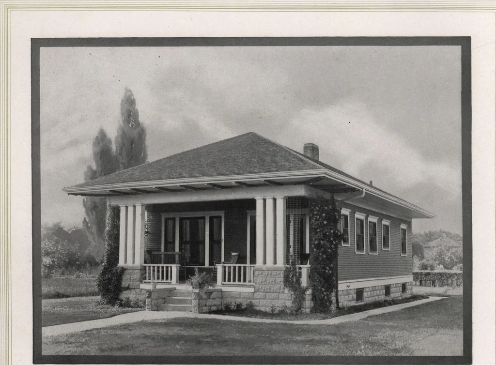 An illustration from Better built homes volume II, 1917, leaf 15