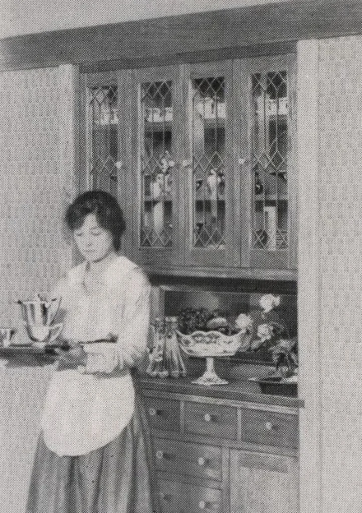 An illustration from Better built homes volume II, 1917, leaf 32