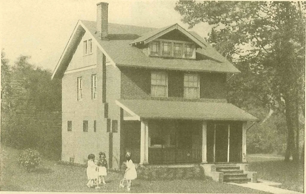 An illustration from Brick homes, 1922, leaf 33