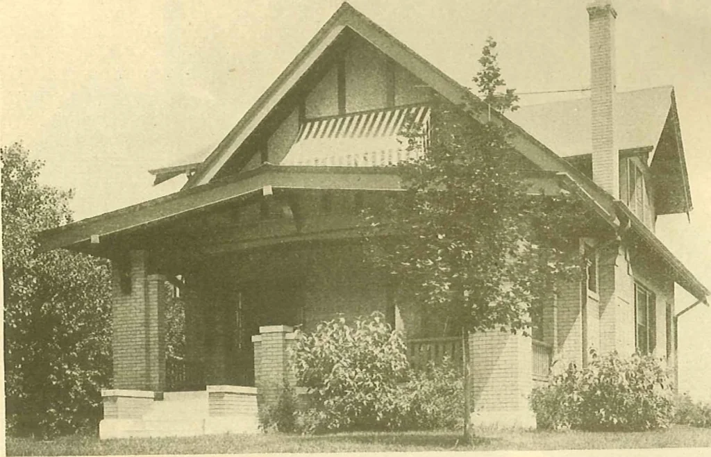 An illustration from Brick homes, 1922, leaf 38