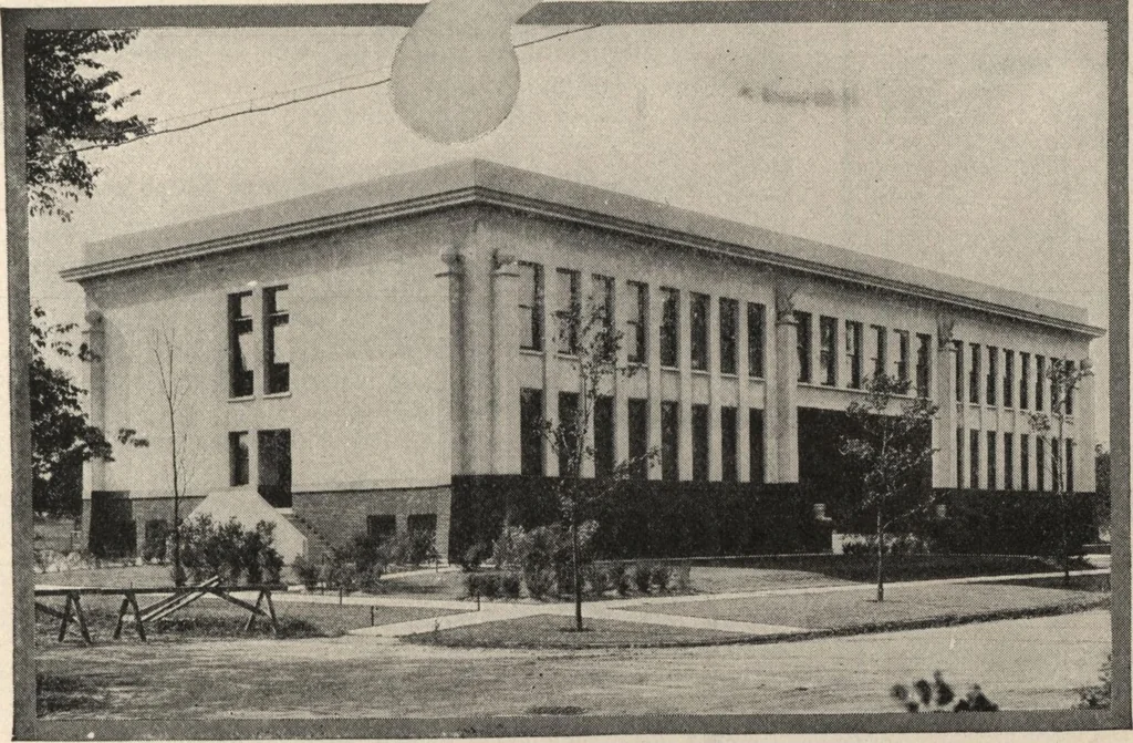 An illustration from Building age, oct., 1917, 1917, leaf 96