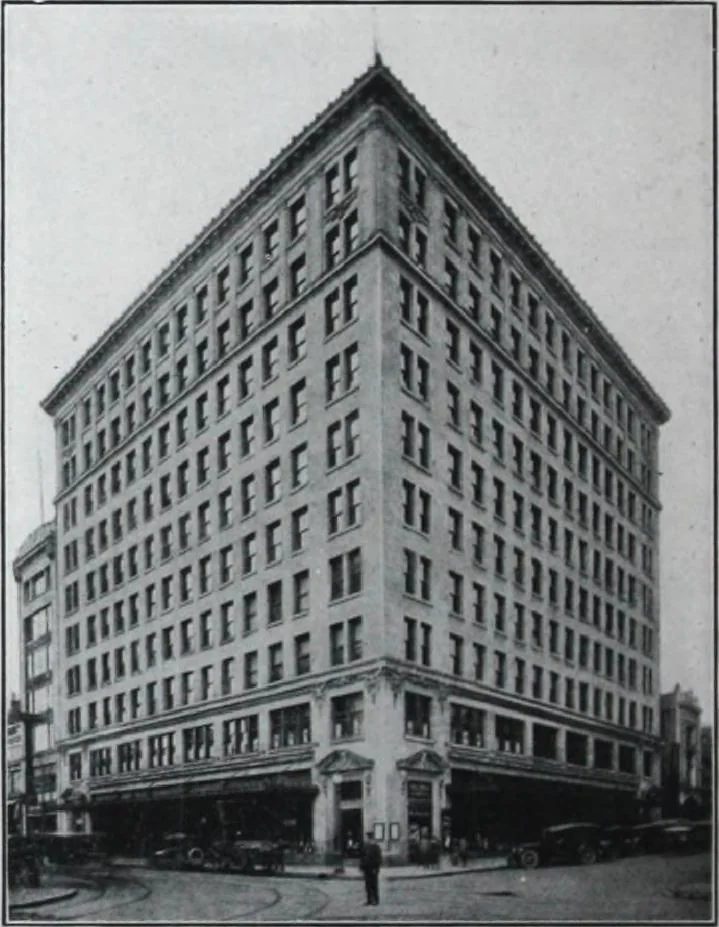 An illustration from Building and Engineering Catalog 1921 Edition, 1921, leaf 71