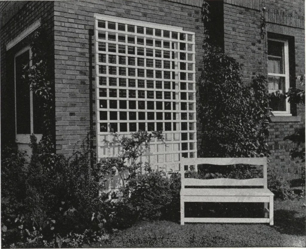 An illustration from Catalog of garden furniture, arbors, pergolas, gateways, trellises, fences, etc., 1920, leaf 39
