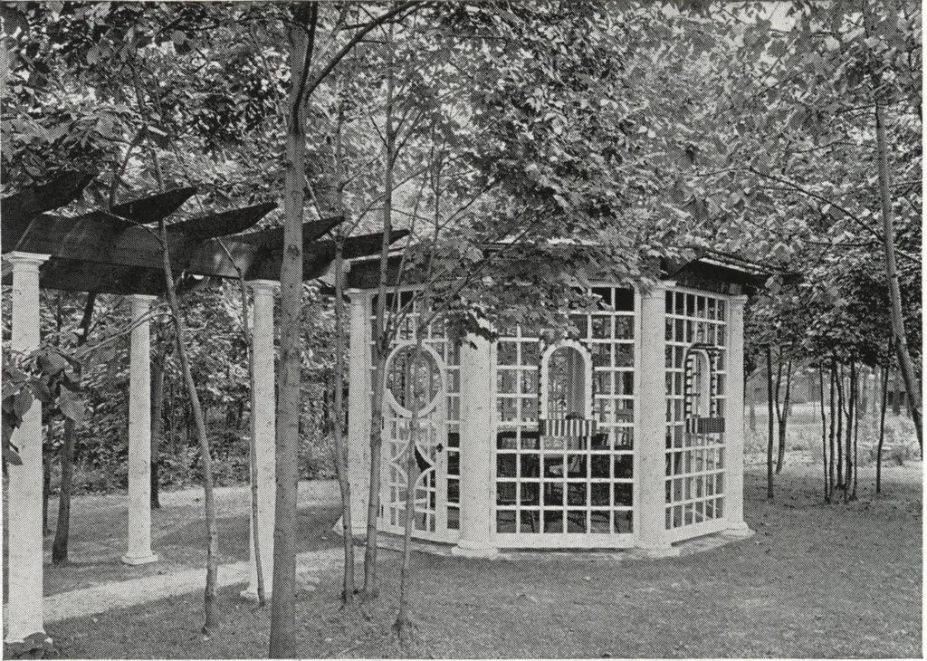 An illustration from Catalog of garden furniture, arbors, pergolas, gateways, trellises, fences, etc., 1920, leaf 61