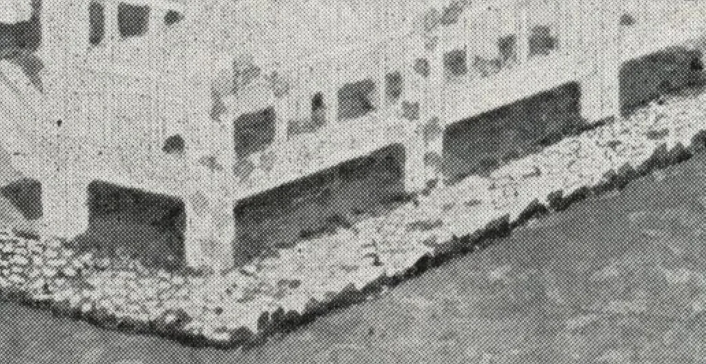 An illustration from Catalog of garden furniture, arbors, pergolas, gateways, trellises, fences, etc., 1920, leaf 63