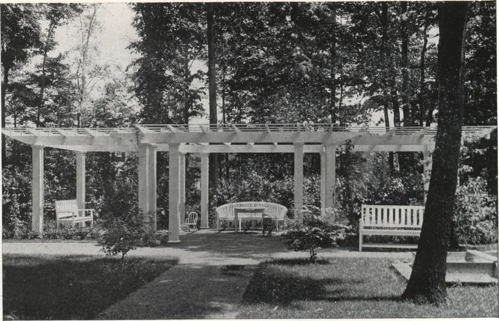 An illustration from Catalog of garden furniture, arbors, pergolas, gateways, trellises, fences, etc., 1920, leaf 67