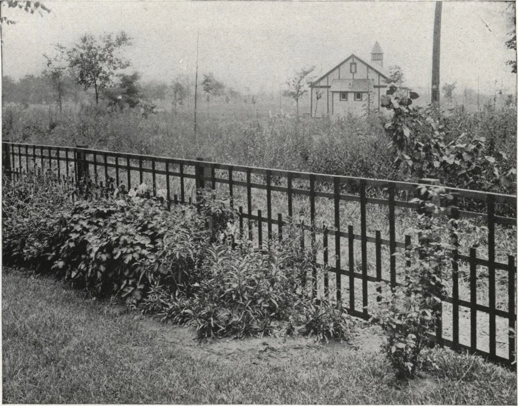 An illustration from Catalog of garden furniture, arbors, pergolas, gateways, trellises, fences, etc., 1920, leaf 79