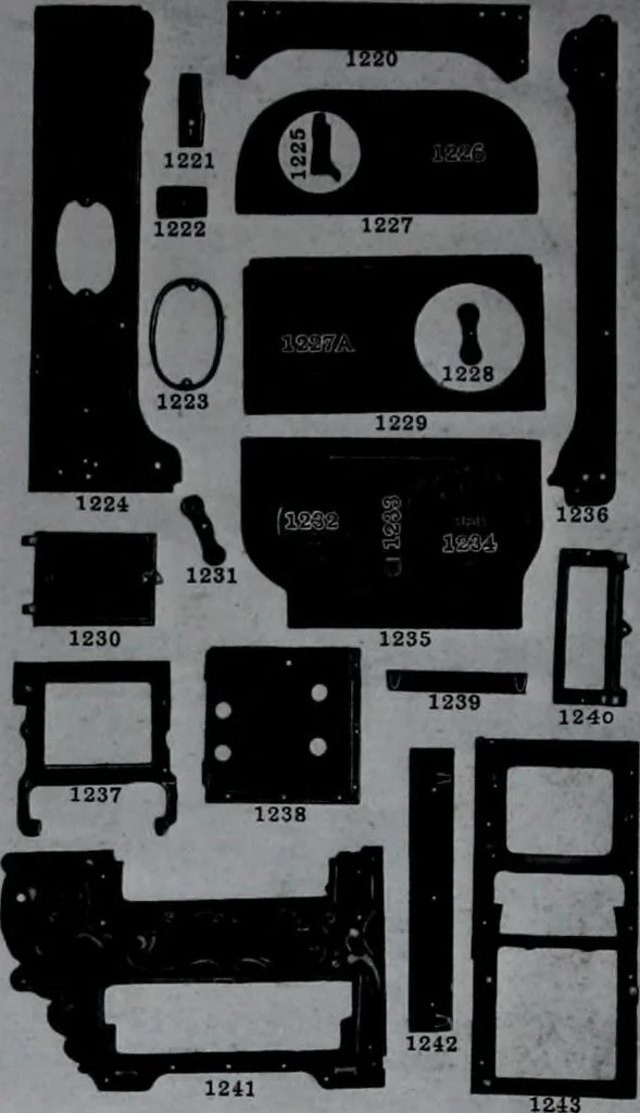 An illustration from Catalogue eighty-six: cooking and heating appliances 1914., 1914, leaf 170