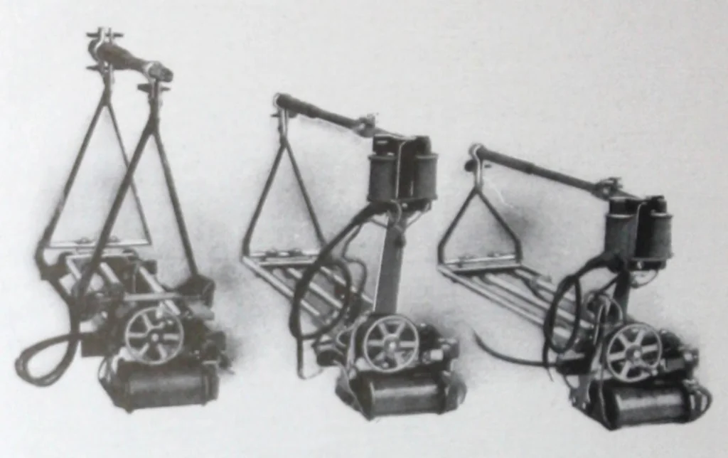 An illustration from Search Light Projectors, 1914, leaf 31