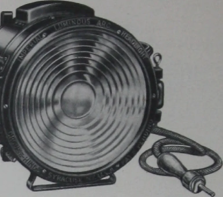 An illustration from Crouse-Hinds imperial arc headlights and imperial incandescent headlights., 1916, leaf 17