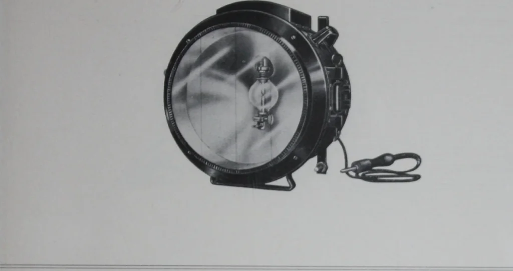 An illustration from Crouse-Hinds imperial arc headlights and imperial incandescent headlights., 1916, leaf 36
