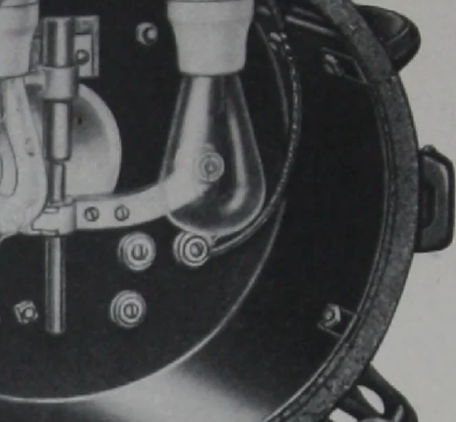 An illustration from Crouse-Hinds imperial arc headlights and imperial incandescent headlights., 1916, leaf 7