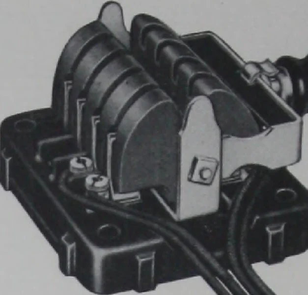 An illustration from Crouse-Hinds imperial arc headlights and imperial incandescent headlights., 1916, leaf 71