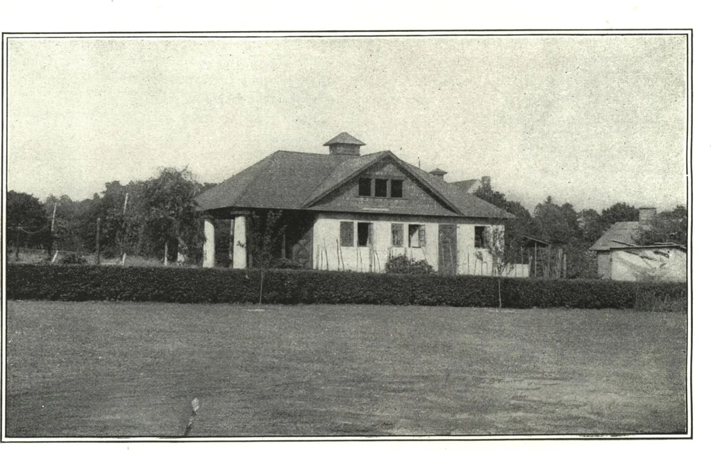 An illustration from Cement houses and private garages with constructive details, 1912, leaf 167