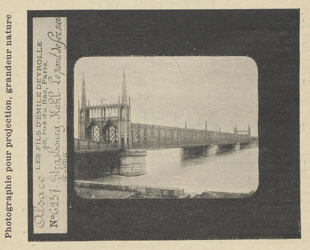 An illustration from Diapositifs sur verre pour projections. Photographies et Microphotographies, 1912, leaf 116