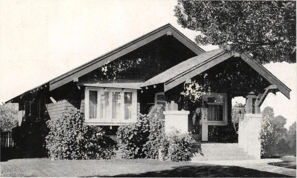 An illustration from West coast bungalows, 1913, leaf 13