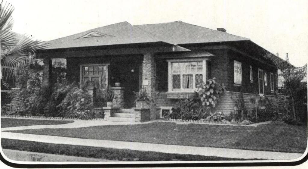 An illustration from West coast bungalows, 1913, leaf 32