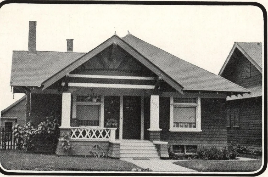 An illustration from West coast bungalows, 1913, leaf 33