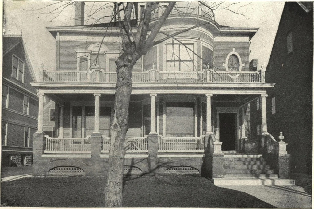 An illustration from General catalogue of E.L. Roberts & Co., wholesale manufacturers of doors, glazed sash, blinds: no. 600, 1908, leaf 172