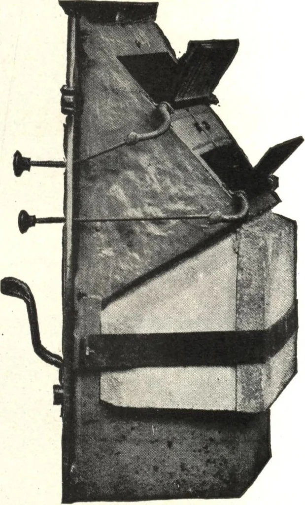 An illustration from General catalogue of E.L. Roberts & Co., wholesale manufacturers of doors, glazed sash, blinds: no. 600, 1908, leaf 250