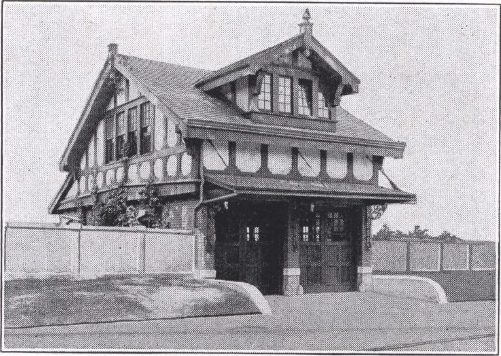 An illustration from Modern building ideas and plans, 1913, leaf 15