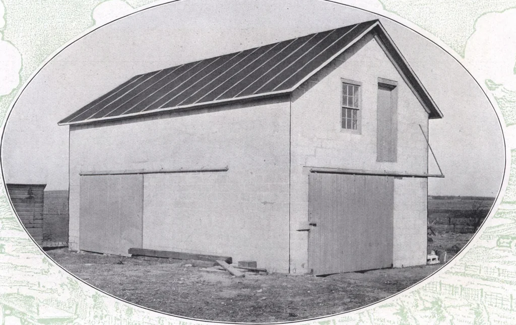 An illustration from Modern building ideas and plans, 1913, leaf 37