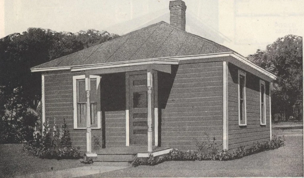 An illustration from Gordon-Van Tine homes, 1921, leaf 122