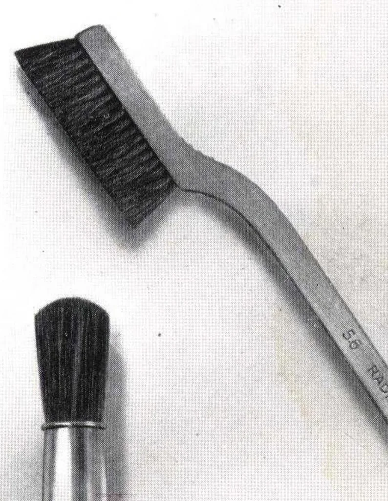 An illustration from Horseshoe Brand Brushes, 1924, leaf 40