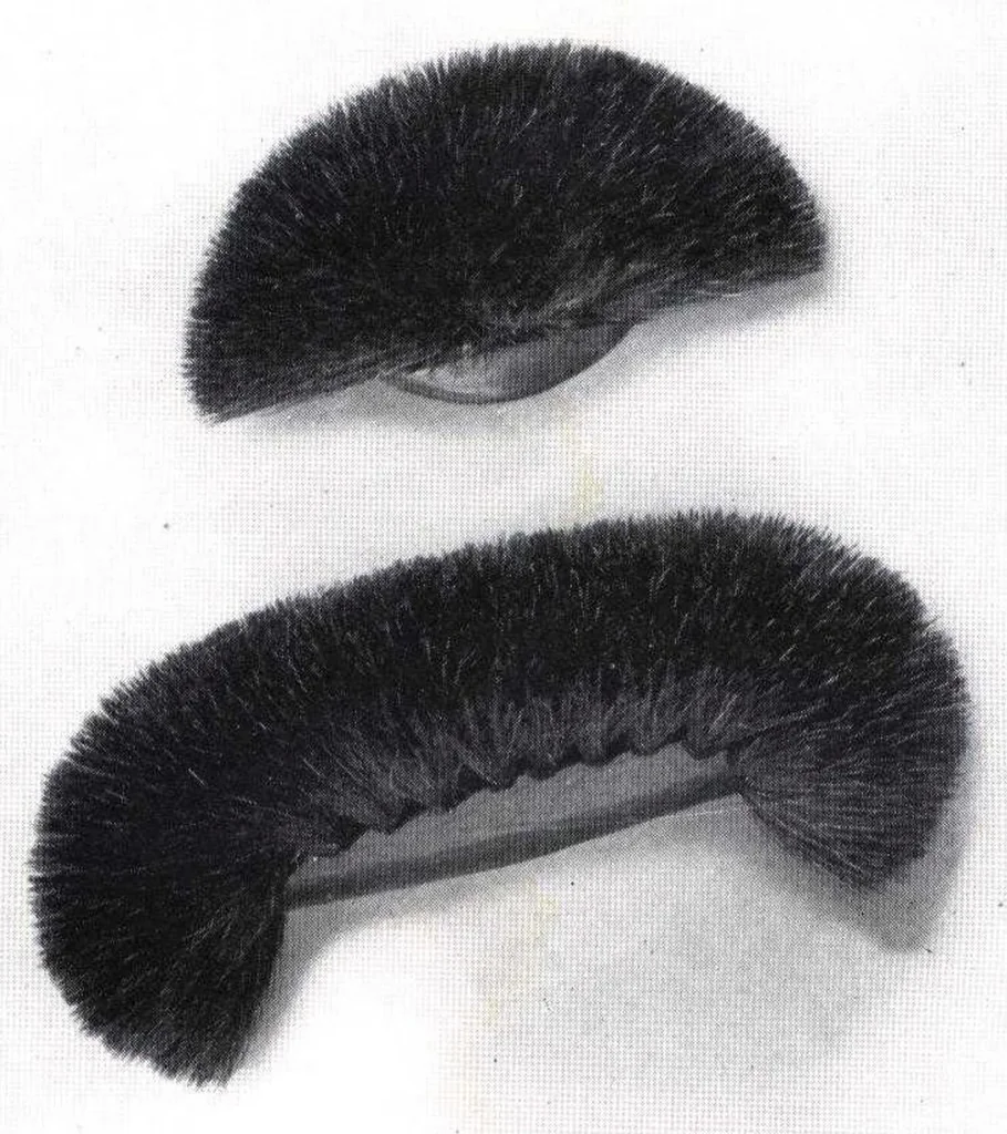 An illustration from Horseshoe Brand Brushes, 1924, leaf 41