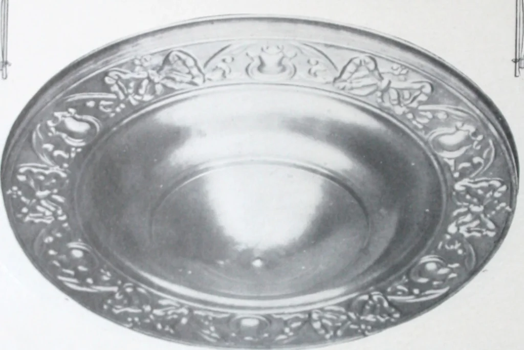 An illustration from Illustrated catalog of ornamental spun and stamped shells and fittings for gas and electric fixtures manufactured by the Standard Metal Spinning Co., 1914, leaf 5